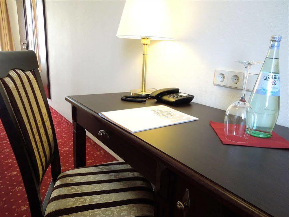 Hotel Mutiger Ritter Bad Kosen Buitenkant foto